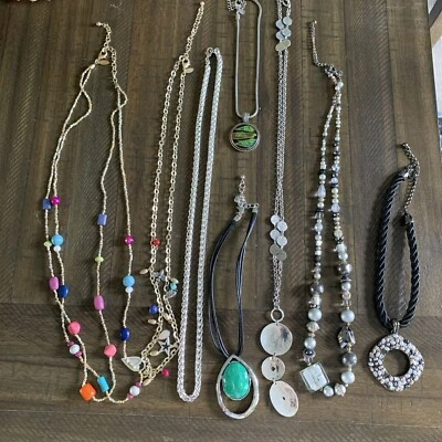 Лот из 8 дизайнерских старых металлических каменных брелоков с несколькими нитями ожерелий с бисером CHICO - Изображение 1 из 4