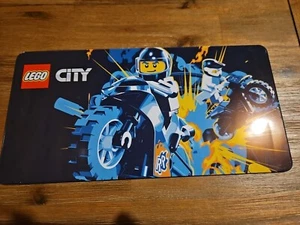 LEGO 5007156 VIP City Tin Sign - Exclusive Limited Edition Set - Picture 1 of 1