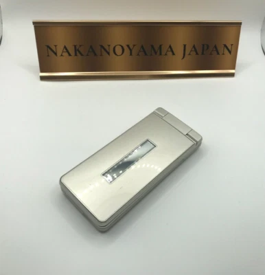 SHARP SH-02L AQUOS KEITAI 2 JAPAN ANDROID FLIP PHONE GOLD UNLOCKED sim free - Image 1 of 4