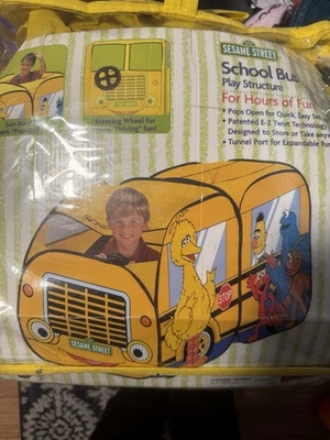 Tienda vintage de Plaza Sésamo Foto 1 de 2