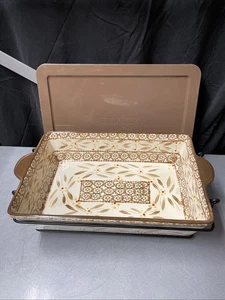 Temp-tations by Tara - Vecchio Mondo PIATTO DA FORNO CON VASSOIO DA PORTATA - Marrone ~ 1,5 QT - Foto 1 di 7