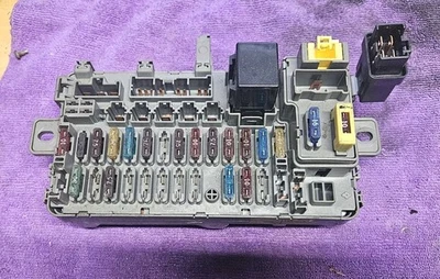 Honda Civic 92-95 OEM usado debajo del tablero interior caja de fusibles EG, EJ CIVIC SI EX DX  Foto 1 de 4