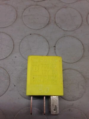 OPEL MERIVA A (2010) 1.4 BENZINA 66KW 5P RELE' RELAY 24433728 - Immagine 1 di 2