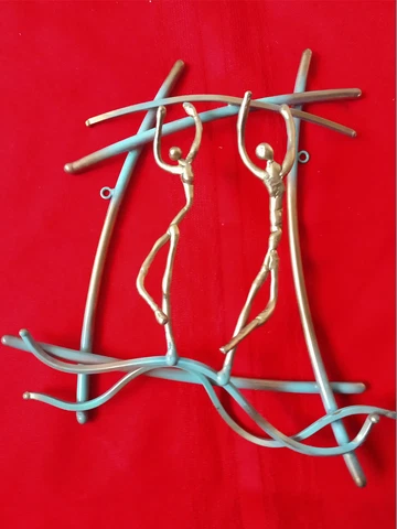 Art Sculpture Two People Dancing Figurine 9" Coated thick wire metal Wall piece Cover