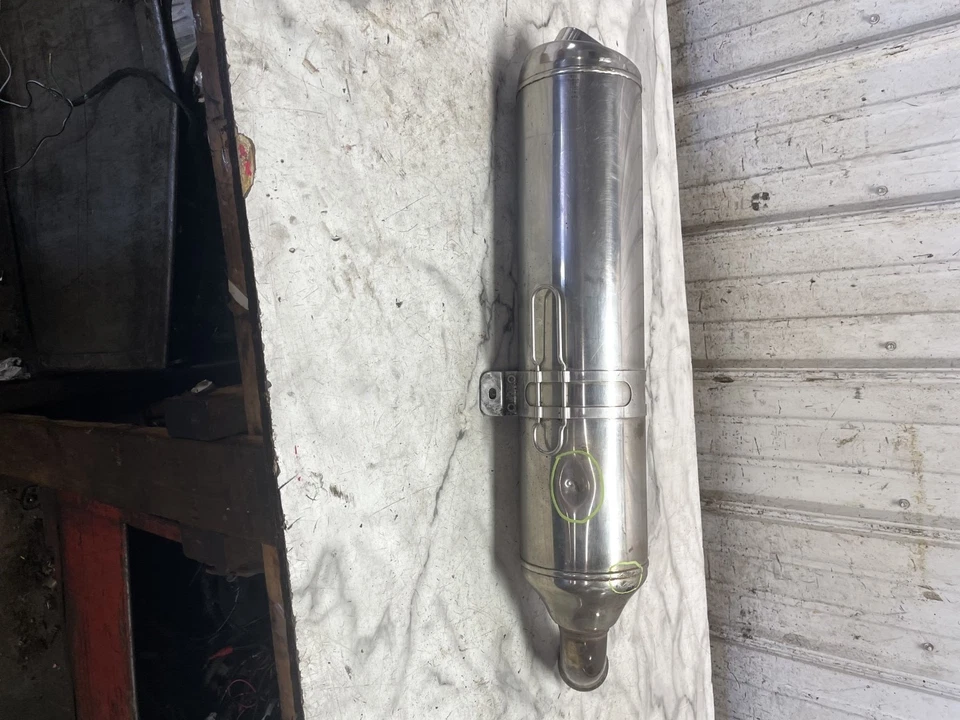 07 BMW F 800 F800 S silenciador tubo escape Foto 1 de 4