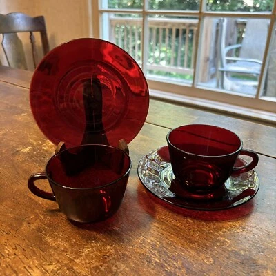 Anchor Hocking Royal Ruby Red Glass Tea Coffee Cup & Saucer Set of 2 Vintage - Image 1 of 4