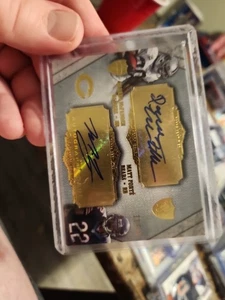 2012 Topps Supreme Dual Auto /25 Darren McFadden Matt Forte #SDA-MF Auto - Picture 1 of 2
