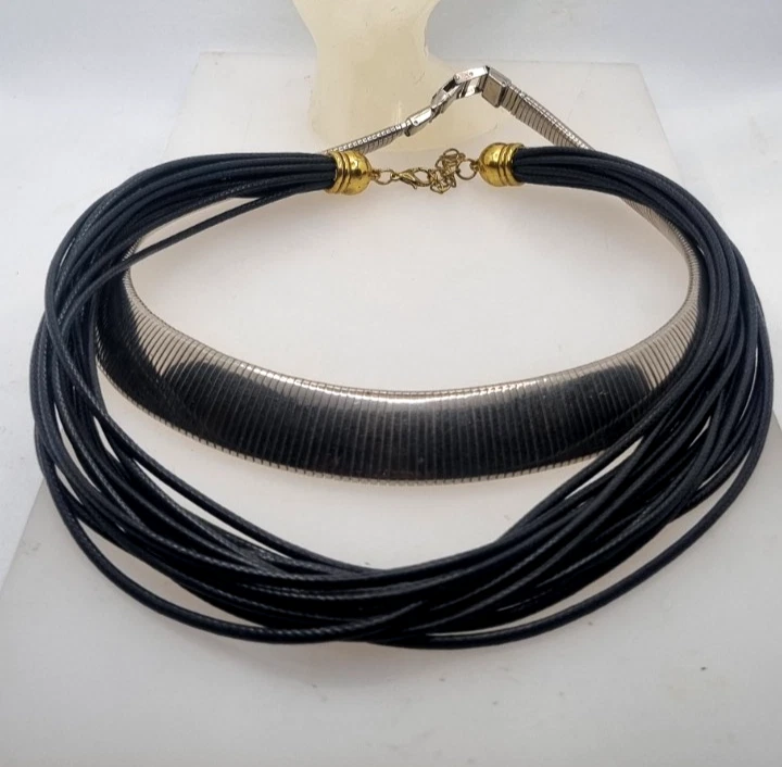 CHOKER COLLANA GIROCOLLO  LOTTO  ARGENTO E NERO COLLANA MODA   COLLANA TENDENZA - Immagine 1 di 4