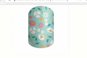 Jamberry nails *Perennial Blue Twist* 1/2 sheet - Picture 1 of 1