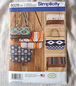 Simplicity Clutch Wristlet Purse Pattern 8028 From 2015 - Picture 1 of 1