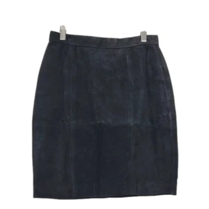 Falda lápiz vintage de gamuza de cuero negro G-III - Imagen 1 de 16