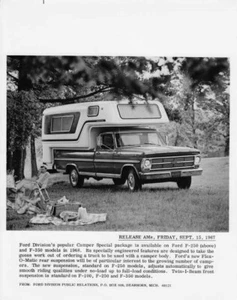 Cámper Ford F-250 1968 foto de prensa especial con texto 0285 - Imagen 1 de 1