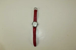 Genuine Guess Wristwatch 1.25" face Silvertone Women's - Picture 1 of 6