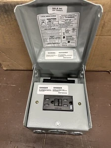 GE Non-Fuse AC Disconnect w/ GFCI Receptacle 60 Amp 240-Volt TFN60RGFR - Picture 1 of 4