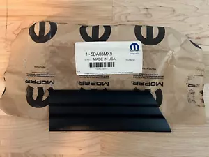 Jeep XJ Cherokee Mopar 5DA03MX9 Moldura Guardabarros Conductores Izquierdos Rasguño Borde Revestimiento - Imagen 1 de 2