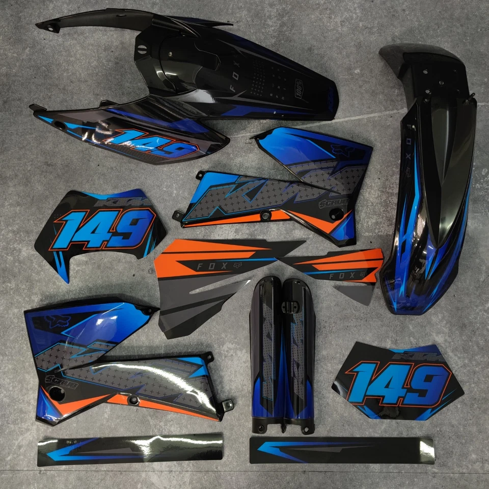 Plastics + Graphics KTM 2004 2005 2006 2007 EXC EXC-F XC-W XCF-W + Race number - Image 1 of 4