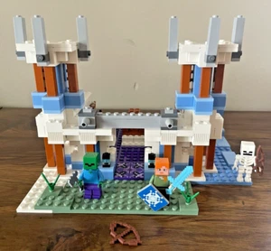 LEGO Minecraft: The Ice Castle (21186) - Incomplete - Picture 1 of 5