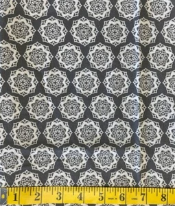 Fabric Lt, Gray & White Floral Medallion 100% Cotton Quilt 24" Long x 44" Wide - Picture 1 of 1
