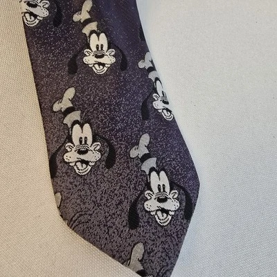 Corbata de Colección Cervantes Disney Para Hombres Goofy Púrpura-Gris Estampado Completo Academia Foto 1 de 4