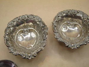 Birmingham 1897 Victorian Sterling Silver Pair Of Bon Bon Heart Shaped Dish - Picture 1 of 6