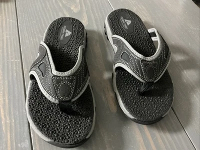 Sandalias chanclas negras Ozark Trail para hombre talla 7  Foto 1 de 3