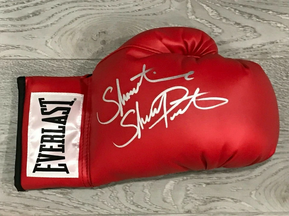SHAWN PORTER SIGNED BOXING GLOVE - WITH "SHOWTIME" INSCRIPTION - Image 1 of 1