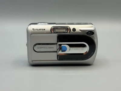 Digitalkamera Fujifilm FinePix 3.2 Mega Pixels A330  - GUT - GETESTET - Bild 1 von 4