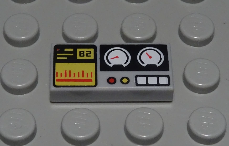 Lego Fliese - Kachel 1x2 new Grau bedruckt mit Armaturen                (2138 #) - Bild 1 von 1