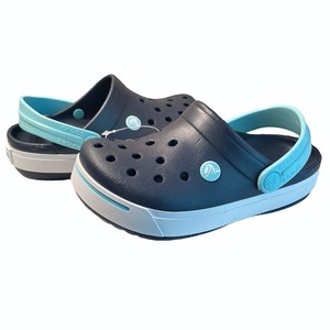zuecos de goma crocs