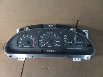 93 94 95 Nissan Quest velocímetro cuadro instrumento 236 k millas f4xf10849ba Foto 1 de 3