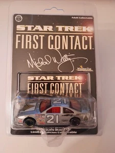 Action Michael Waltrip 1996 Star Trek First Contact Damaged Packaging - 1/64 - Picture 1 of 5