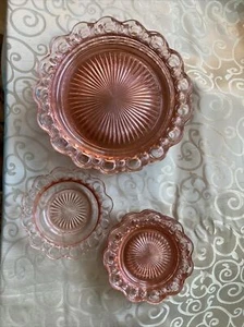 Anchor Hocking Glass Old Colony Open Lace Edge Pink - Picture 1 of 17