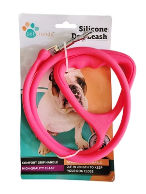 Pet Trends 2,8 pies. Correa de silicona para perro con mango de agarre cómodo - roja Foto 1 de 3