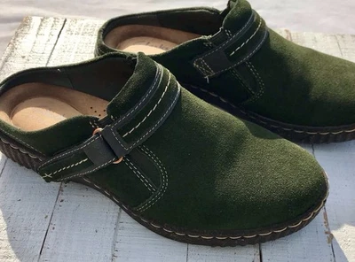 Zapatos zueco Clarks verde oliva gamuza cuero sin cordones Caroline May para mujer 7,5 usados en excelente estado Foto 1 de 4