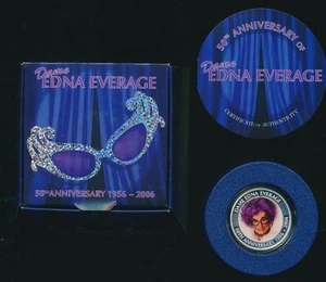 Australia: 2006 $1 Dame Edna Everage Coloured 1oz Silver in Special Package - Bild 1 von 2