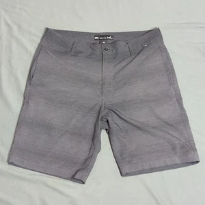 Travis Mathew Performance Golf Shorts Stretch Gray Mens Size 32 Chino 9" Inseam - Picture 1 of 5