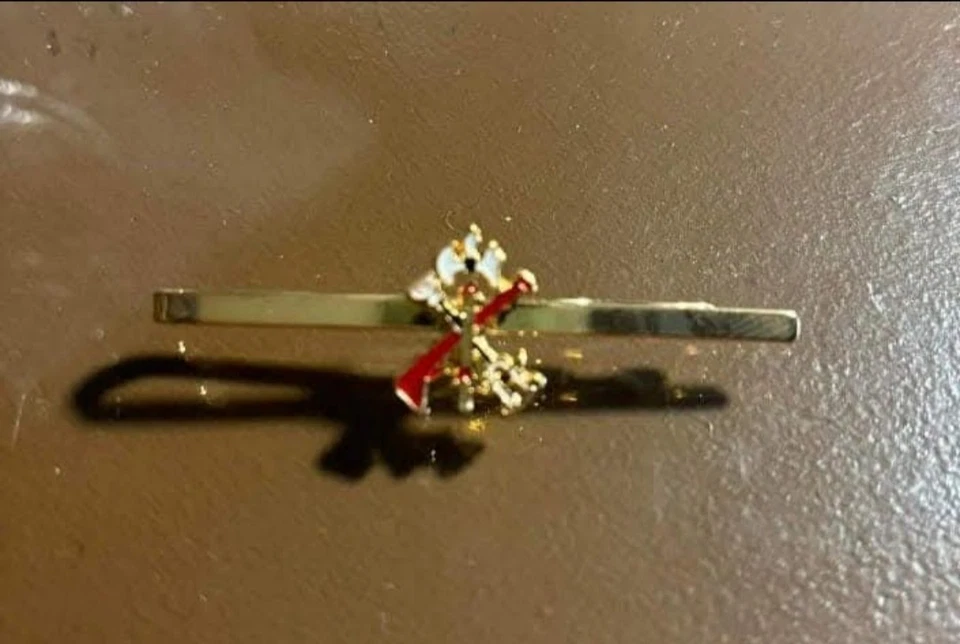 Pasa Corbata Con Emblema De La Legión Española. - Imagen 1 de 1