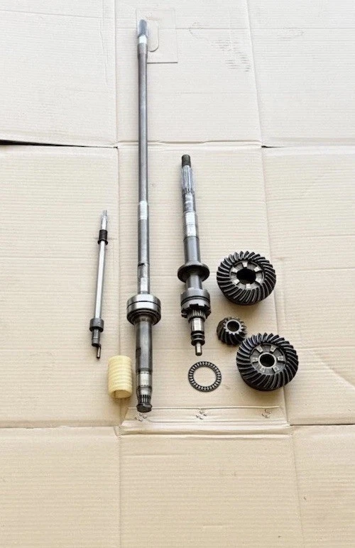 Engranaje, marcha atrás, eje Honda 90HP -75hp unidad inferior eje 25 👍 Foto 1 de 4