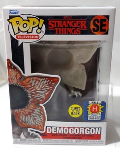Funko Pop! Stranger Things - Demogorgon (White) Glows in Dark SDCC 2022 Hall H. - Picture 1 of 7
