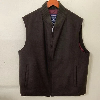 Roundtree & Yorke Men size L Luxurious lambswool Zip Up Vest Brown - Image 1 of 4