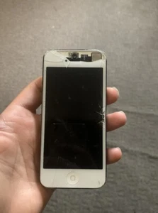 Apple iPhone 5 Black & Slate A1429 Smartphone Spares or Repairs - Picture 1 of 5