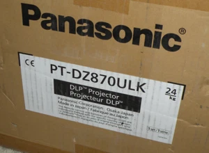 Panasonic PT-DZ870U 8500 Lumen Projector Runtime 122 Hrs w/STD Lens , Remote - Picture 1 of 15
