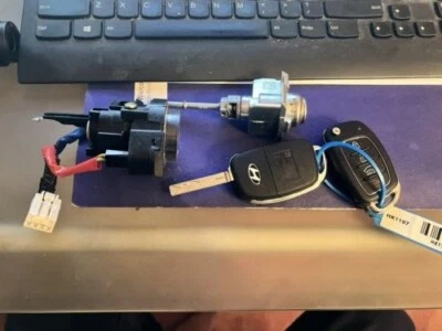 USED OEM 2015-2021 Hyundai Tucson Lock Key & Cylinder Set LH 81905D3080  - Image 1 of 4