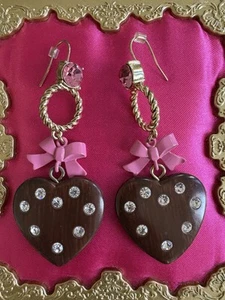 Betsey Johnson Vintage Jungle Book Wood Heart Pink Bow Crystal Earrings RARE  - Picture 1 of 3