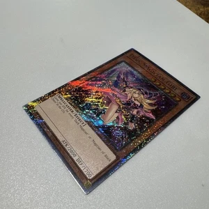 Yugioh Dark Magician Girl 7th Art Platinum Secret Rare 1. Auflage NM - Bild 1 von 6