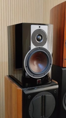 Altoparlanti da scaffale DALI Rubicon 2, neri, come nuovi, tempi di consegna circa 1 mese, pezzo - Immagine 1 di 4