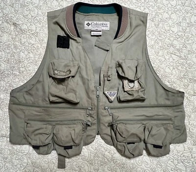 VTG Columbia PFG Fishing Vest Mens Small Performance Gear Tactical Pocket - Image 1 of 4
