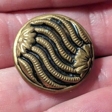 Vintage Floral Wave Button Metal Art Nouveau Ridges Flowers Antique Cover