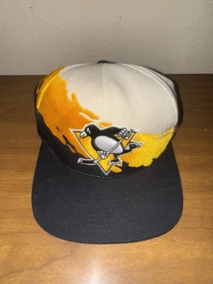 De colección Años 90 Logo NHL Pittsburgh Penguins Splash Snapback Gorra Sombrero RARO USADO EN EXCELENTE ESTADO Foto 1 de 4