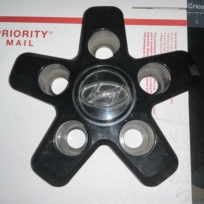 18 19 20 HYUNDAI ELANTRA GT OEM TAPACUBOS CENTRAL 52960G3400 52960-G3400 70927 18" Foto 1 de 4